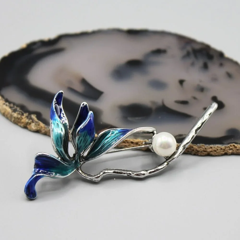 Lotus flower blue pin brooch jewelry fashion white pearl beautiful elegant